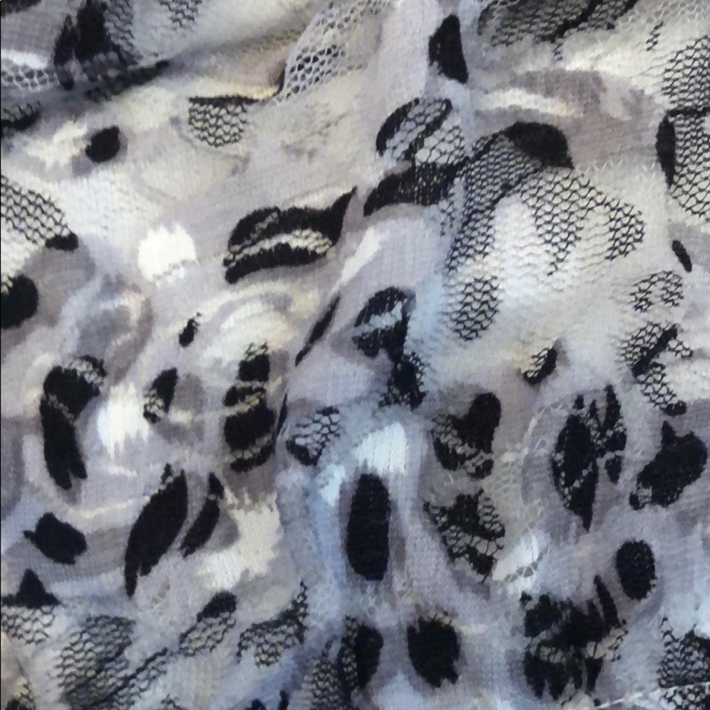 Delia’s Strapless Lace Bralette Bandeau BUNDLE - Picture 3 of 7